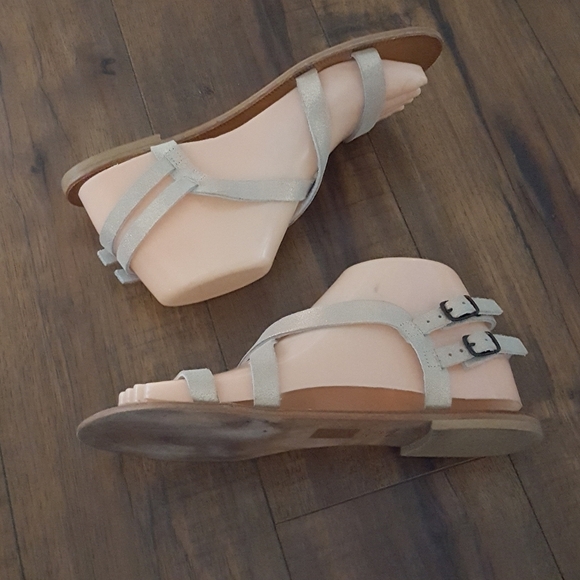 Joie a la Plage 'Socoa' Metallic Leather Strappy Sandals - Picture 4 of 6